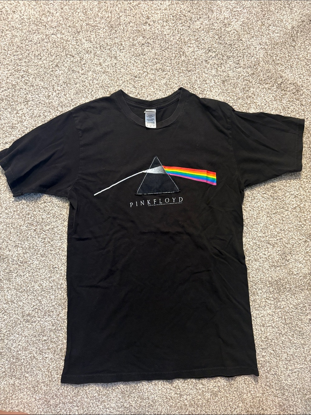 Vintage Pink Floyd Black T-Shirt with Prism and Rainbow Graphic